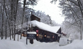 Гостиница Double Black Hotel  Хакуба